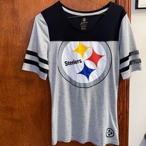 NFL STEELERS tee shirt - small